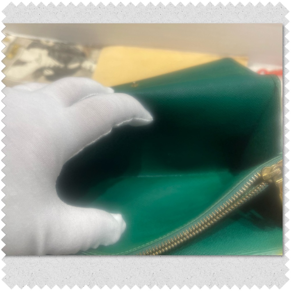 Louis Vuitton LV Epi Long Wallet - Picture 2 of 7